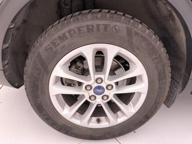 FORD Kuga usata, con Fari LED