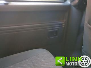 VOLKSWAGEN Caravelle usata, con Airbag testa