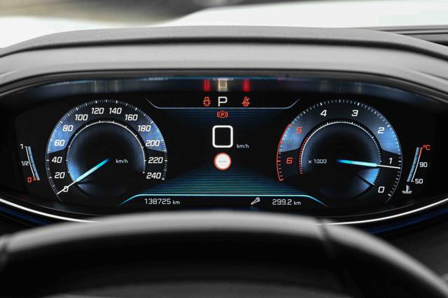 PEUGEOT 3008 usata, con Park Distance Control