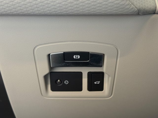 LAND ROVER Range Rover Velar usata, con ESP