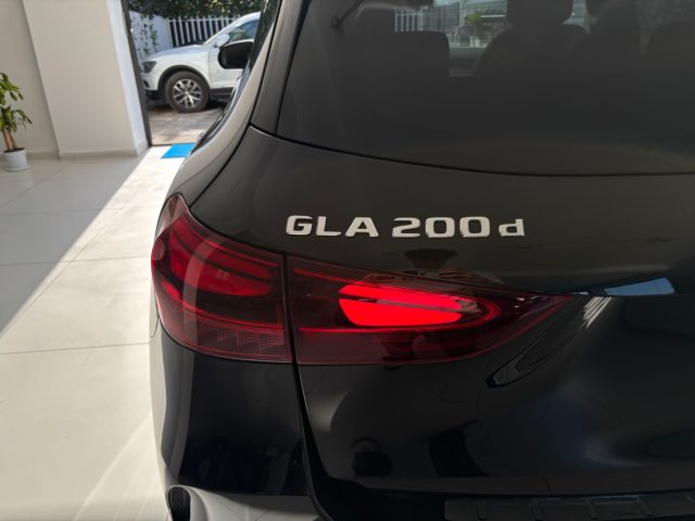 MERCEDES-BENZ GLA 200 usata, con Fendinebbia