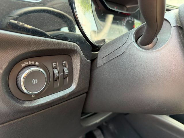 OPEL Corsa usata, con Boardcomputer