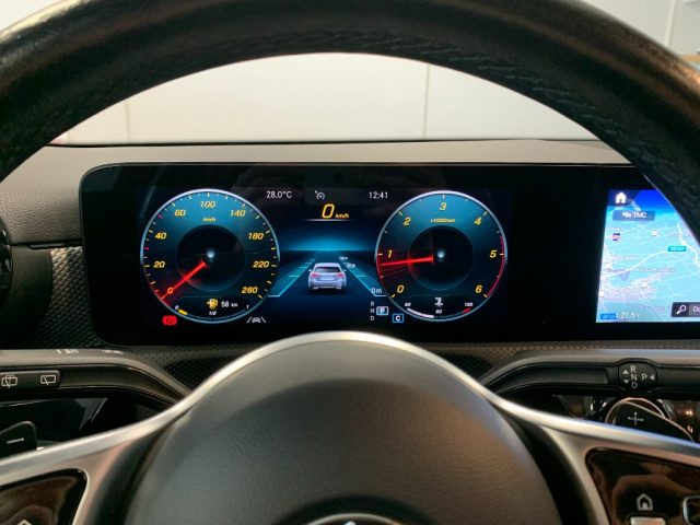 MERCEDES-BENZ A 180 usata, con Park Distance Control