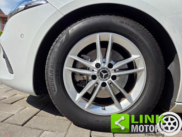 MERCEDES-BENZ A 180 usata, con Chiusura centralizzata