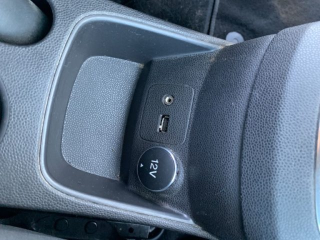 FORD Fiesta usata, con Autoradio digitale