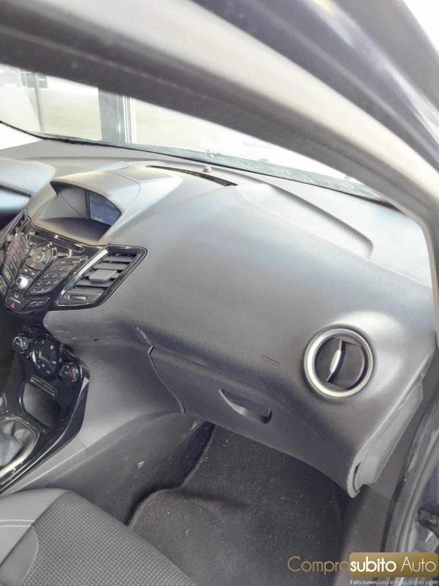 FORD Fiesta usata, con Sedile posteriore sdoppiato