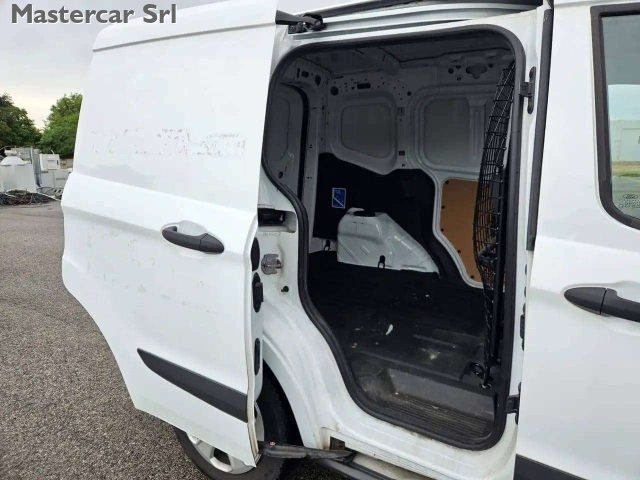 FORD Tourneo Courier usata 13