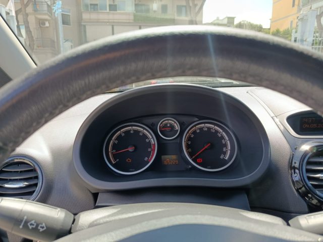 OPEL Corsa usata, con Airbag laterali