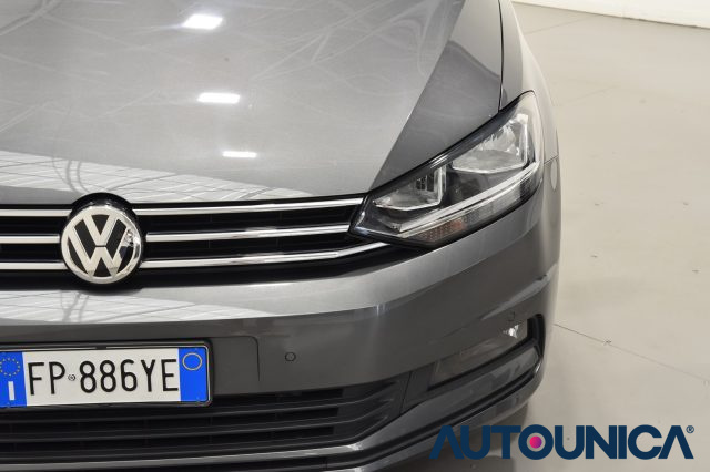VOLKSWAGEN Touran usata, con Isofix
