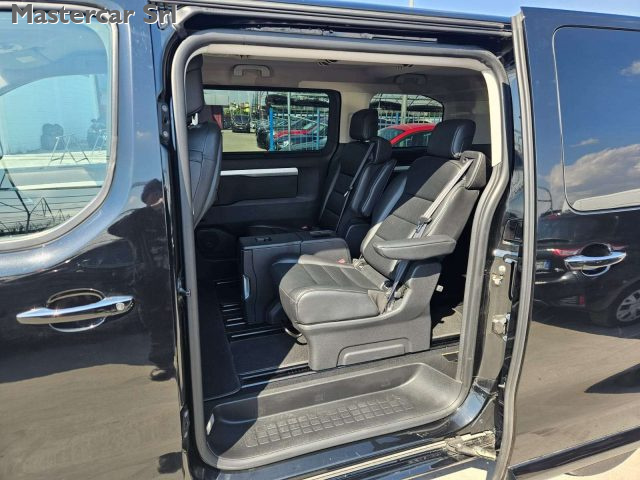 PEUGEOT Traveller usata 11