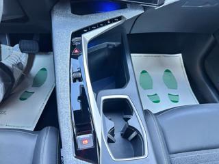 PEUGEOT 3008 usata, con Sedile posteriore sdoppiato