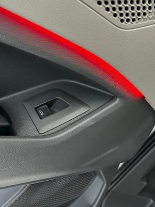 VOLKSWAGEN Multivan usata, con Sistema di navigazione