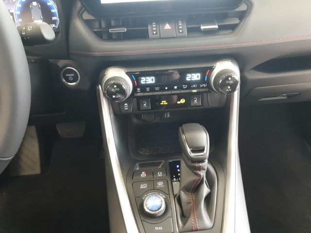 SUZUKI Across usata, con Interni in pelle