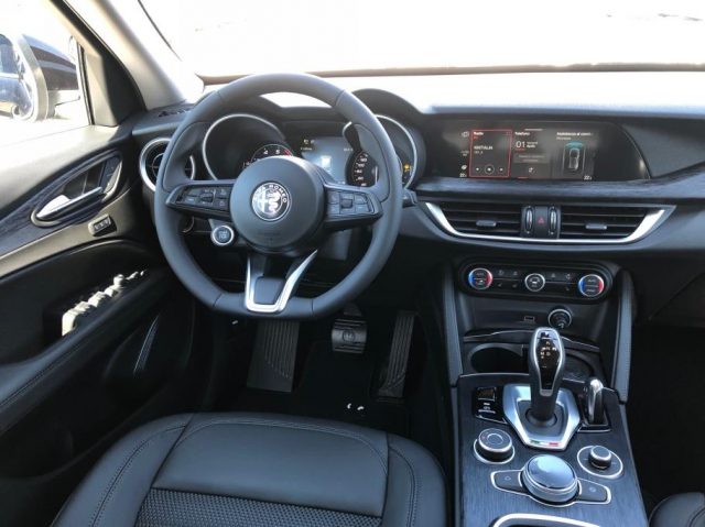 ALFA ROMEO Stelvio usata, con Airbag Passeggero