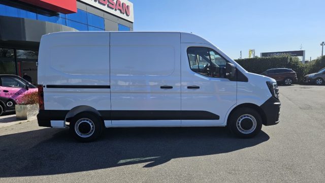 NISSAN Interstar usata, con Autoradio