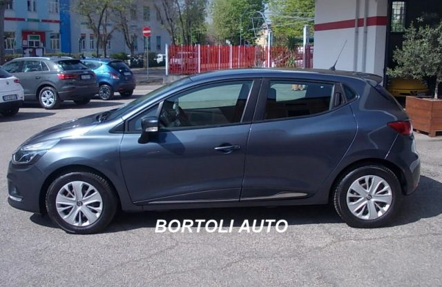 RENAULT Clio usata, con Airbag laterali