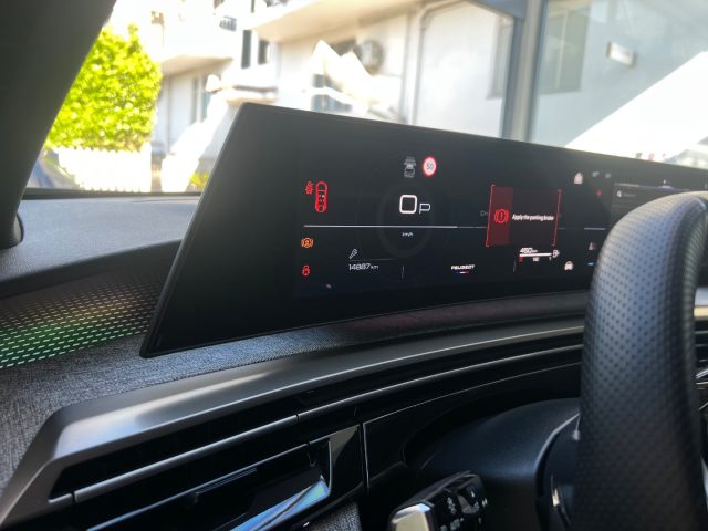 PEUGEOT 3008 usata, con Volante multifunzione