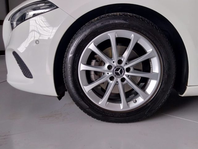 MERCEDES-BENZ A 180 usata, con Alzacristalli elettrici