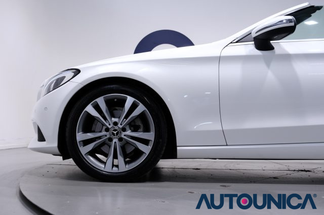MERCEDES-BENZ C 220 usata, con Cronologia tagliandi