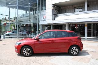 HYUNDAI i20 usata, con Airbag