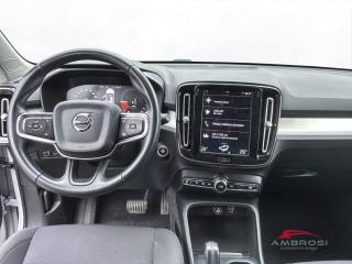 VOLVO XC40 usata 13