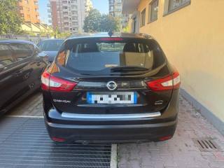 NISSAN Qashqai usata, con Autoradio