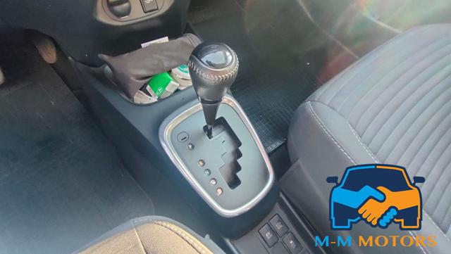 TOYOTA Yaris usata, con Sistema di navigazione
