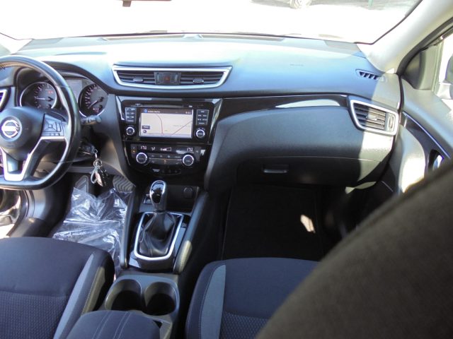 NISSAN Qashqai usata, con Sensori di parcheggio posteriori