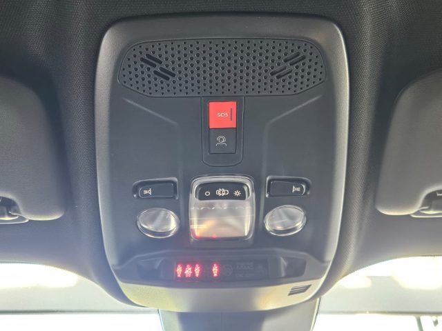PEUGEOT 2008 usata, con Luci diurne LED