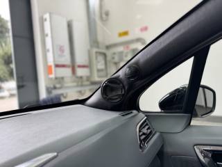 PEUGEOT 208 usata, con Volante in pelle