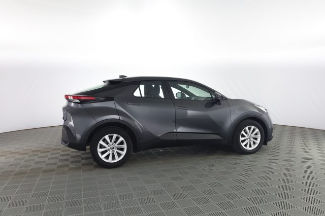 TOYOTA C-HR usata 2