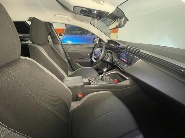 PEUGEOT 308 usata, con Volante in pelle