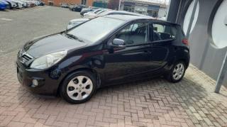 HYUNDAI i20 usata, con Airbag