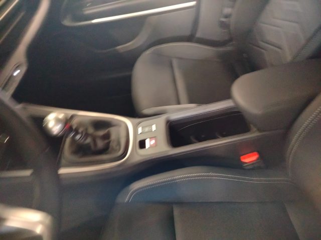 JEEP Avenger usata, con Bluetooth