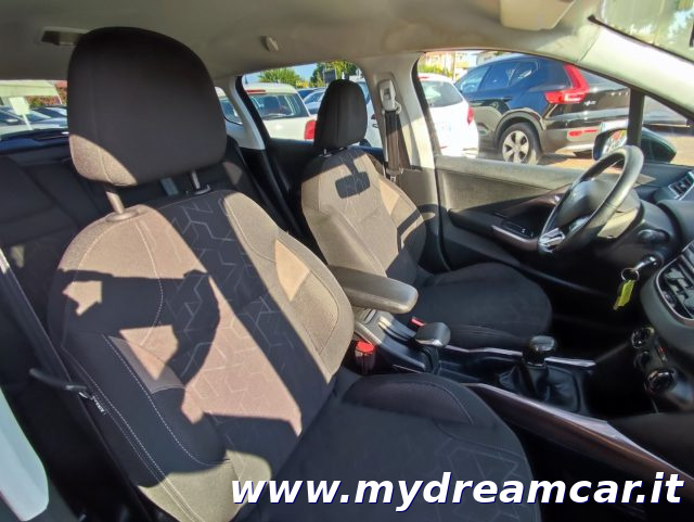 PEUGEOT 2008 usata, con Cruise Control