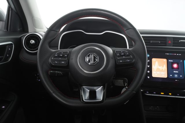 MG ZS usata 11