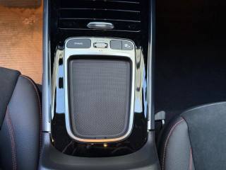 MERCEDES-BENZ GLA 180 usata, con Isofix