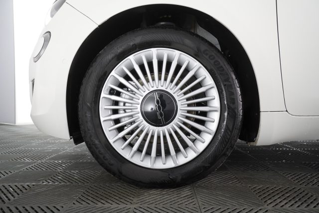 FIAT 500e usata 13