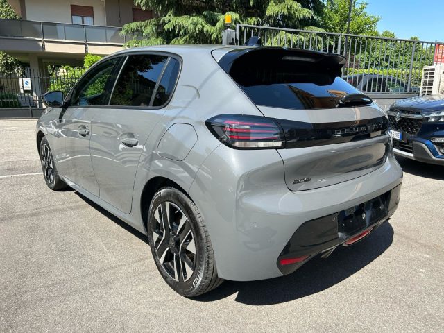 PEUGEOT 208 usata, con Autoradio