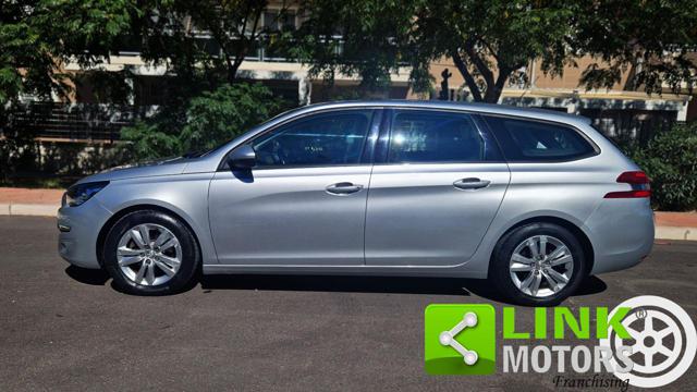 PEUGEOT 308 usata, con Autoradio