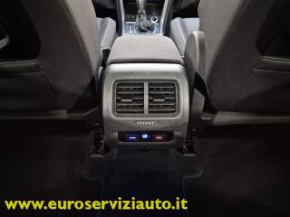 VOLKSWAGEN Touran usata, con Bluetooth