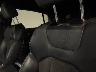 AUDI Q8 usata, con Volante in pelle