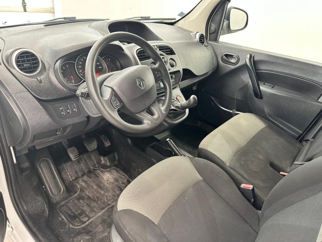RENAULT Kangoo usata, con Autoradio