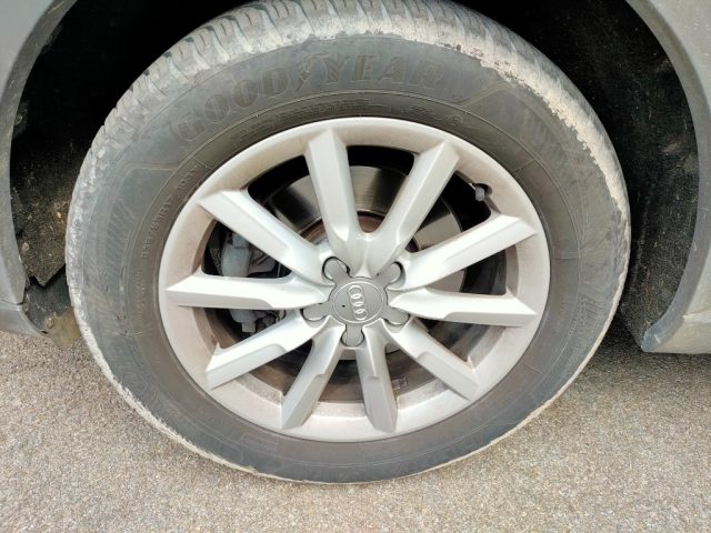 AUDI Q3 usata, con Sensori di parcheggio posteriori
