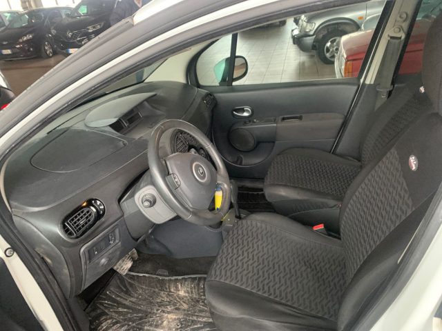 RENAULT Grand Modus usata, con Airbag