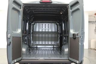 PEUGEOT Boxer usata, con Controllo vocale