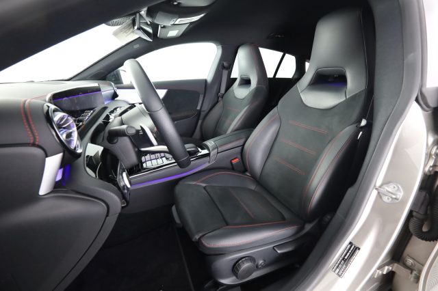 MERCEDES-BENZ CLA usata 2