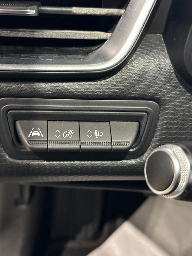 RENAULT Clio usata, con Park Distance Control