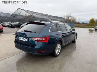 SKODA Superb usata, con Alzacristalli elettrici