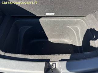 TESLA Model Y usata, con Sedile posteriore sdoppiato